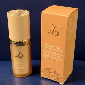 Forever Bloom Biomimic Foundation Medium Tone NIB SPF50